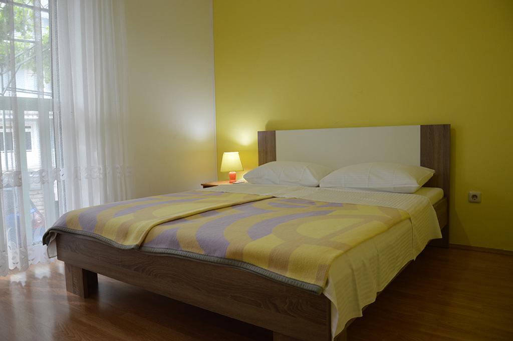 Apartments "Ruza" Vodice Esterno foto