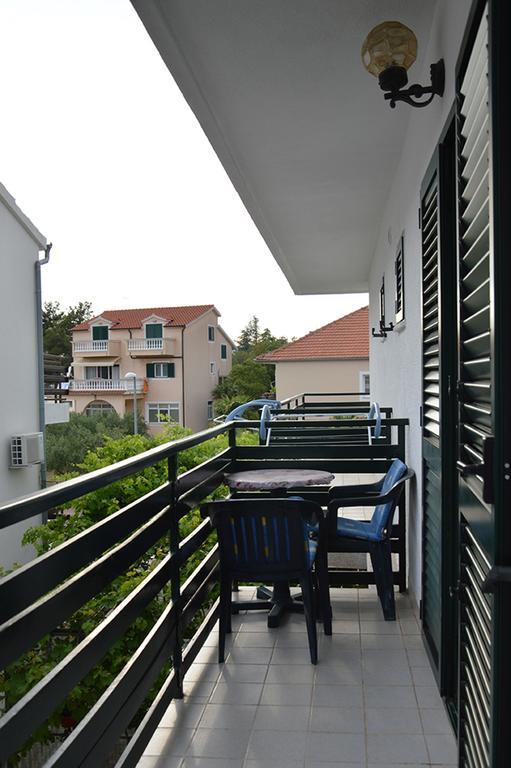 Apartments "Ruza" Vodice Esterno foto