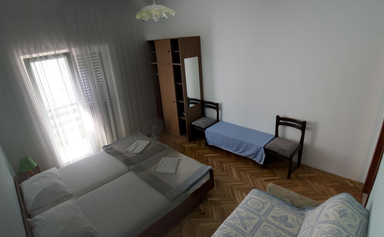 Apartments "Ruza" Vodice Esterno foto