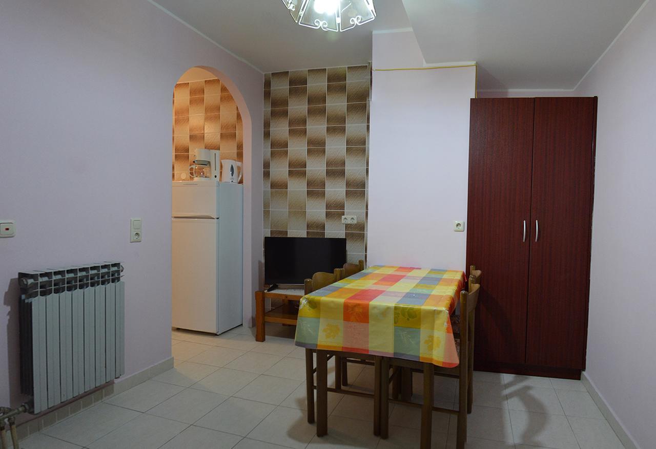 Apartments "Ruza" Vodice Esterno foto